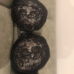 Victoria’s Secret strapless push up bra